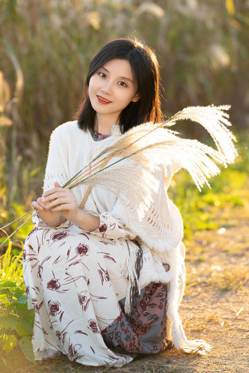 人人碰护士巨乳