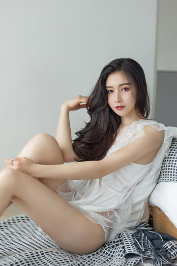 春水迢迢爱恨已消